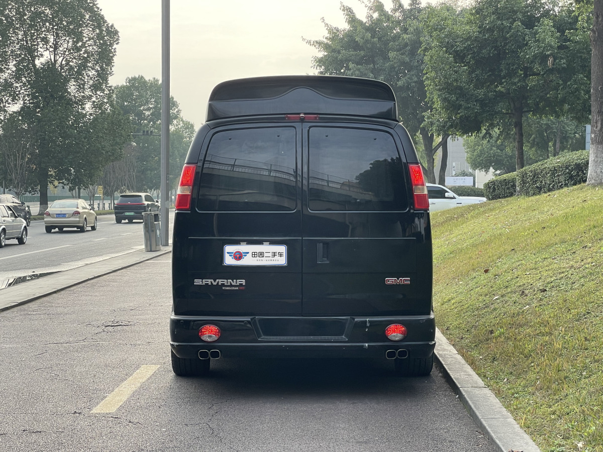 GMC SAVANA  2014款 5.3L 四驅(qū)領(lǐng)袖版圖片