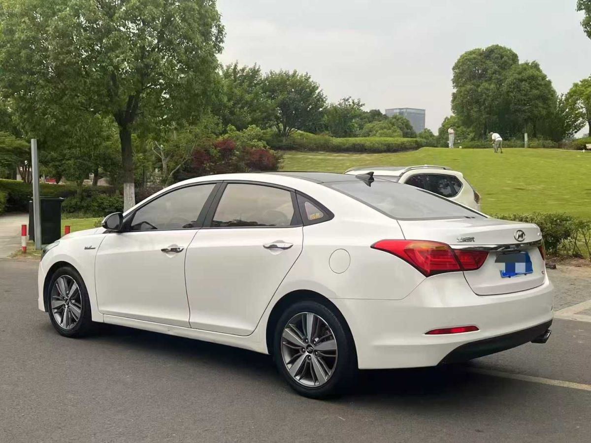 現(xiàn)代 名圖  2016款 1.6T 自動旗艦型TOP圖片