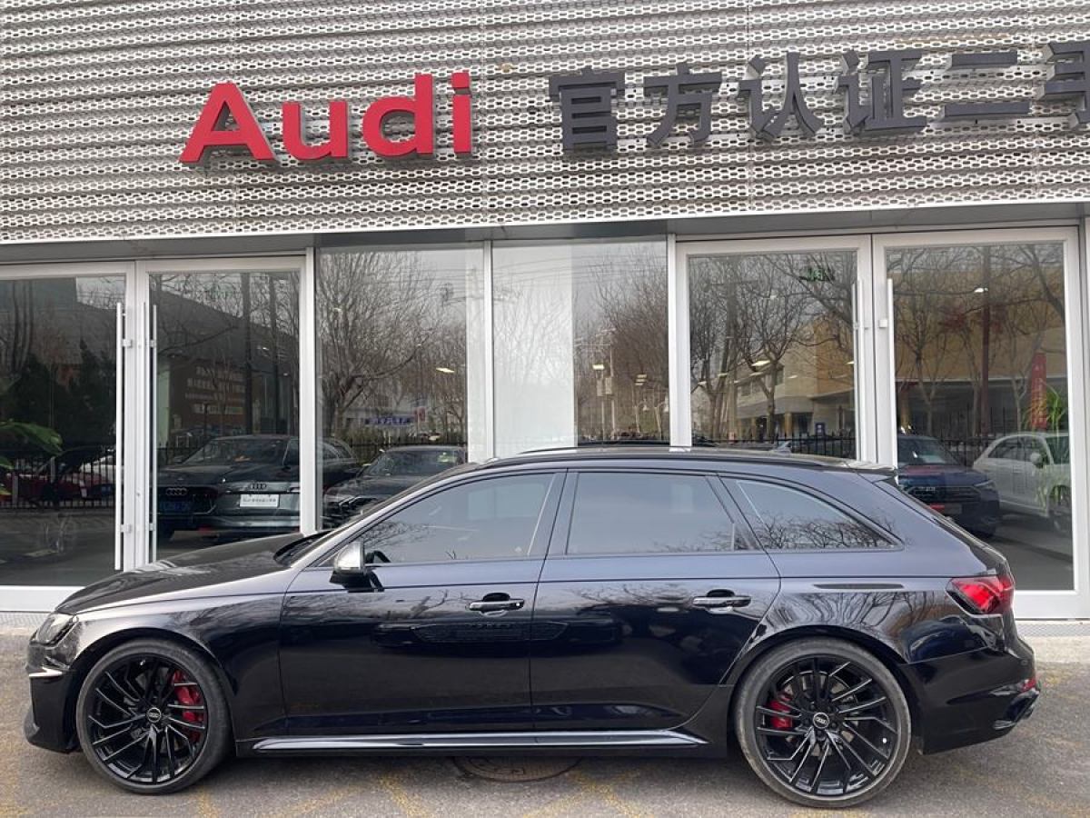 奧迪 奧迪RS 4  2023款 RS4 Avant 黑曜版圖片