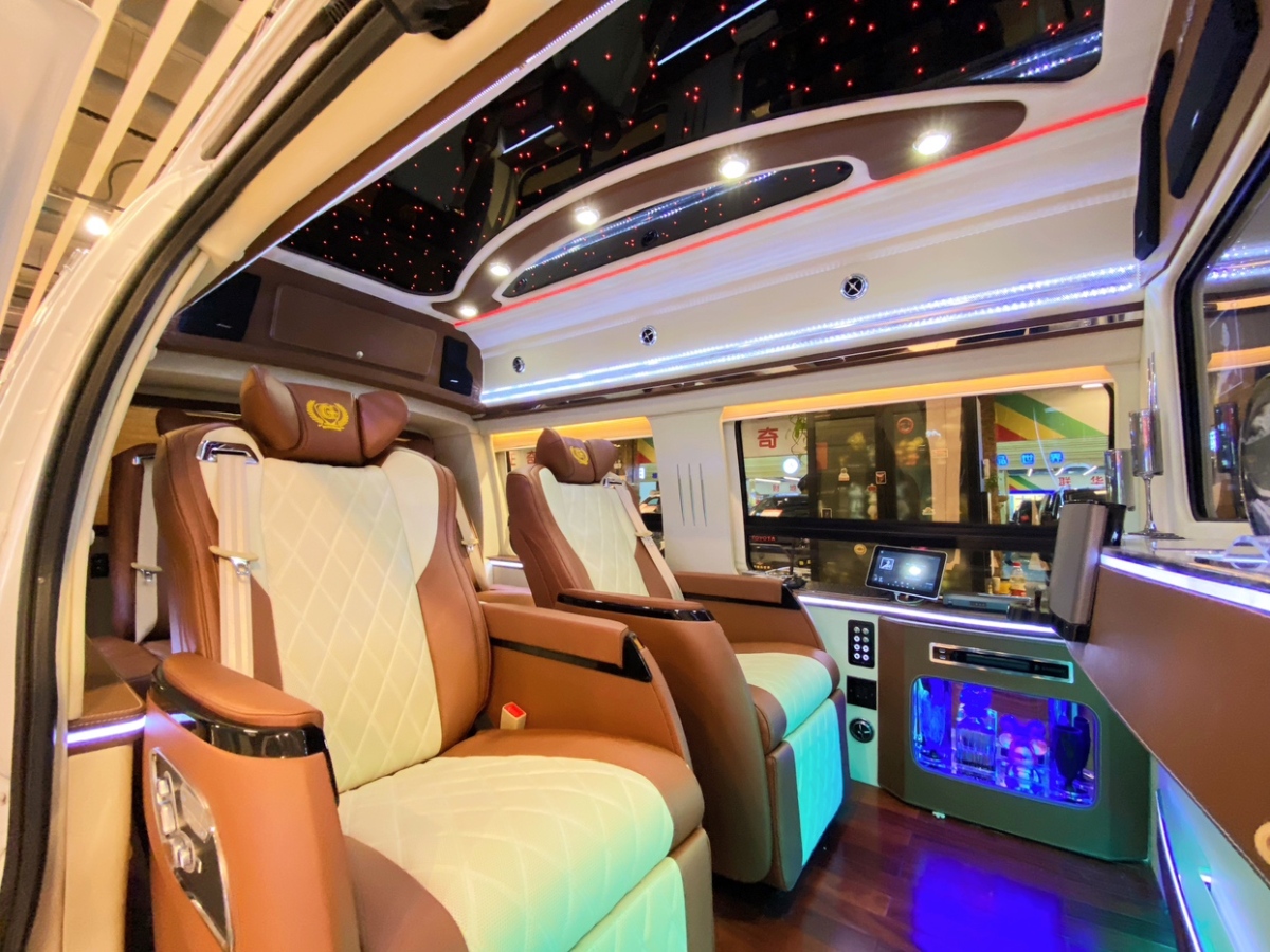 GMC SAVANA  2015款 5.3L G660S 四驅(qū)雅尊版圖片