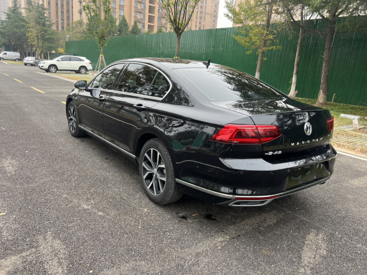 大眾 邁騰  2020款 330TSI DSG 領(lǐng)先型圖片