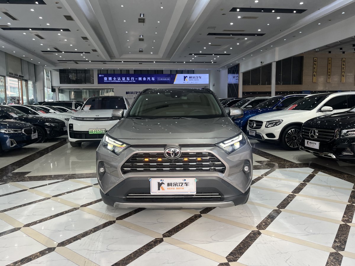 豐田 RAV4  2018款 榮放 2.0L CVT兩驅(qū)風(fēng)尚版圖片