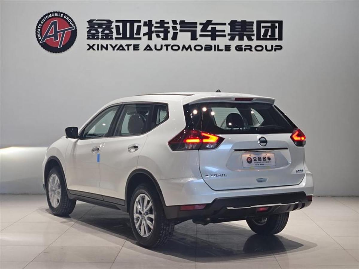 日產(chǎn) 奇駿  2023款 經(jīng)典 2.0L 兩驅(qū)智聯(lián)臻享版圖片