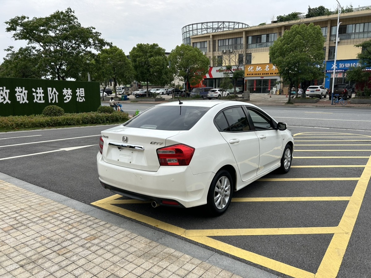 本田 鋒范經典  2014款 風尚 1.5L 自動精英版圖片