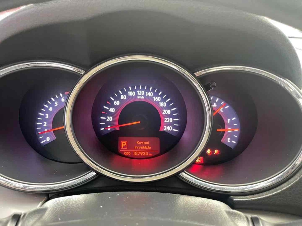 起亚 索兰托  2012款 2.4L 汽油至尊版图片
