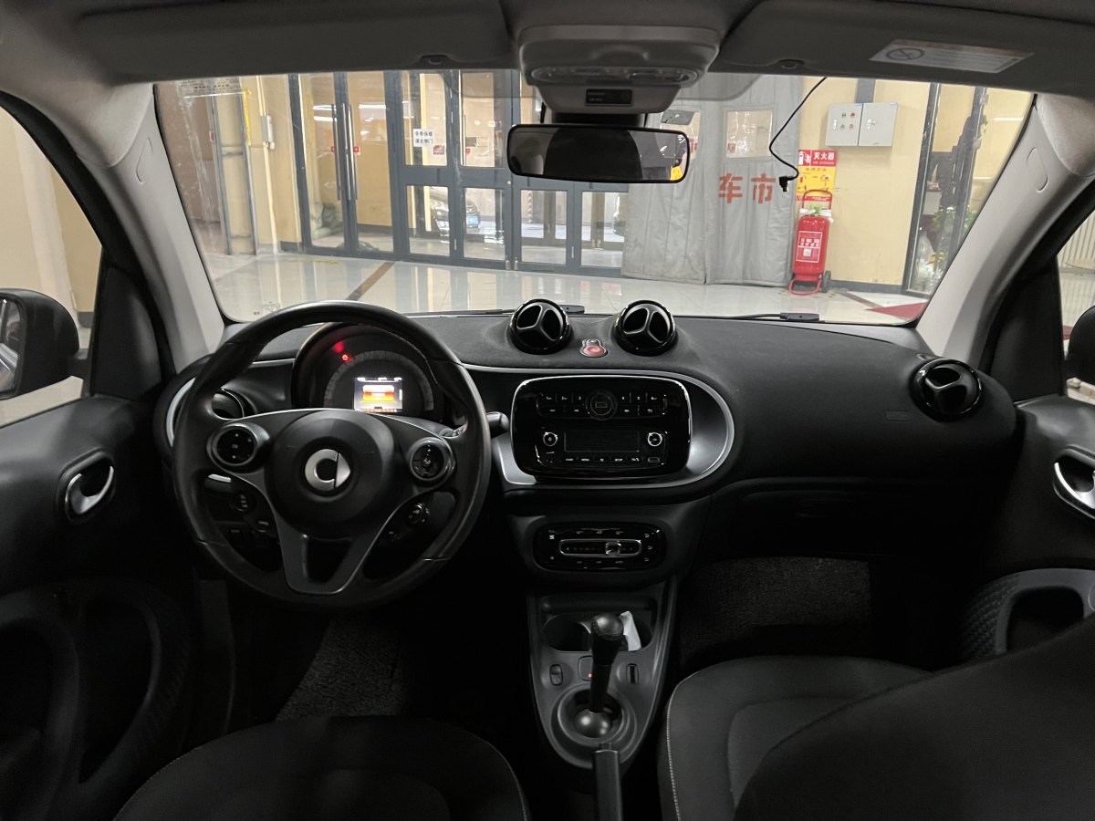 smart fortwo  2011款 1.0 MHD 硬頂激情版圖片