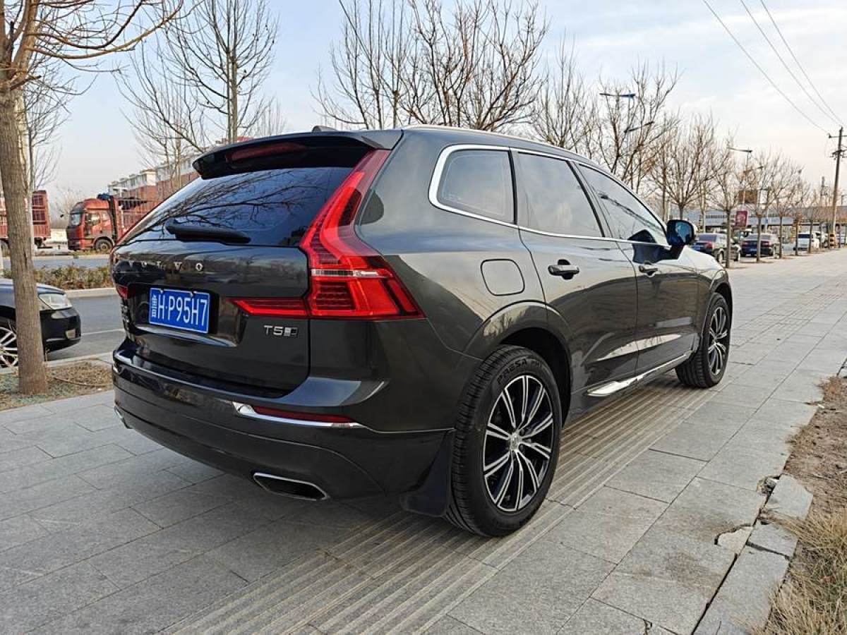 沃爾沃 XC60  2020款 T5 四驅(qū)智遠(yuǎn)豪華版圖片