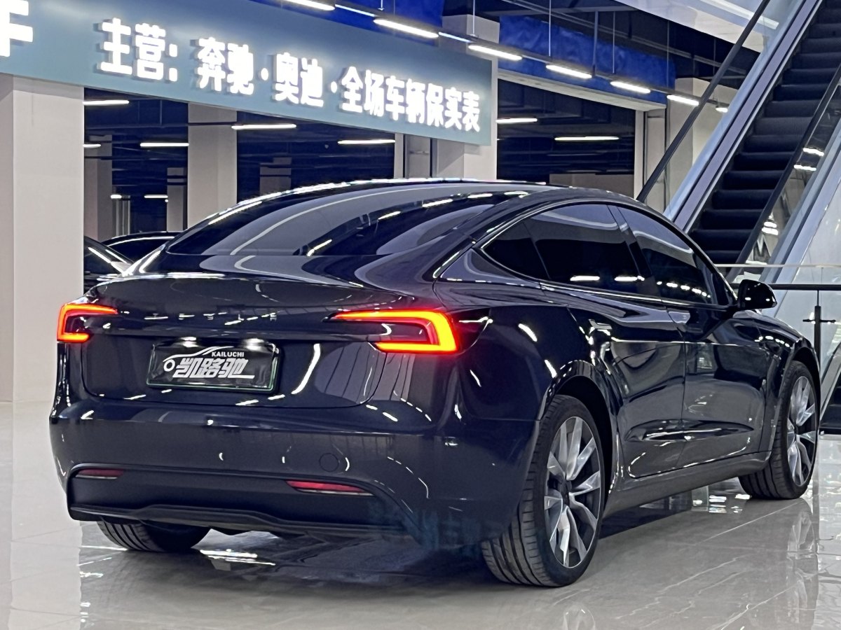 特斯拉 Model 3  2023款 煥新版 后輪驅(qū)動圖片