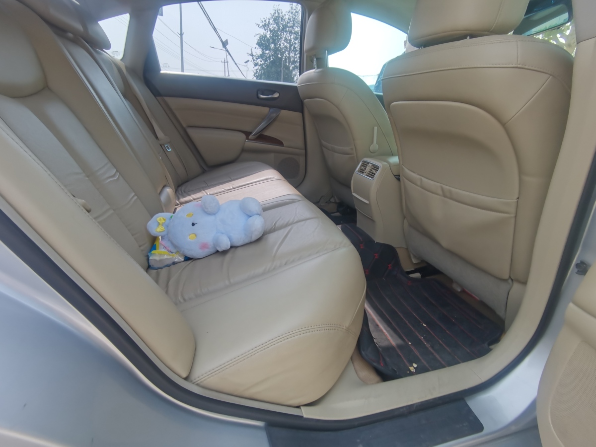 日產(chǎn) 天籟  2011款 2.5L XL領(lǐng)先版圖片
