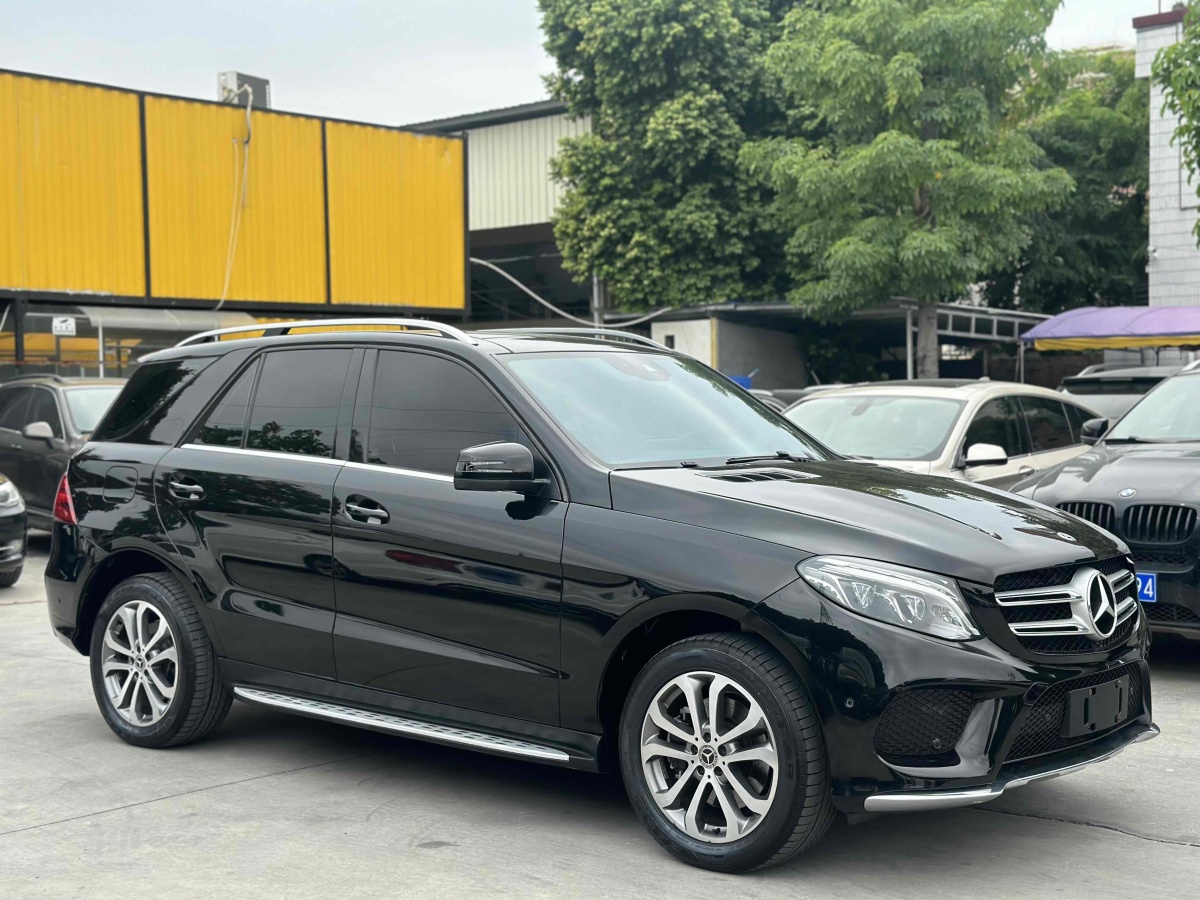 奔馳 奔馳GLE  2017款 GLE 320 4MATIC 動(dòng)感型圖片