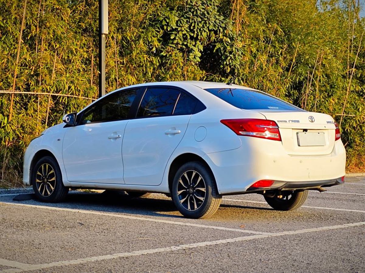 豐田 YARiS L 致享  2020款 1.5L CVT領(lǐng)先版圖片