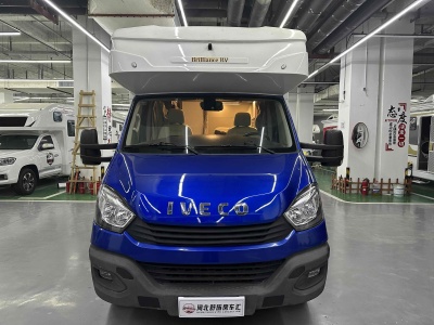 2019年10月 東風(fēng) 御風(fēng)房車 C型房車圖片