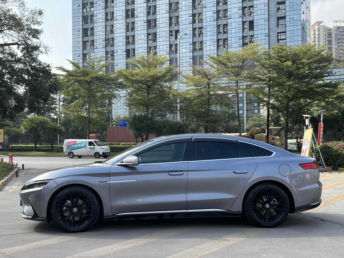 比亞迪 漢  2020款 EV 超長續(xù)航版尊貴型圖片