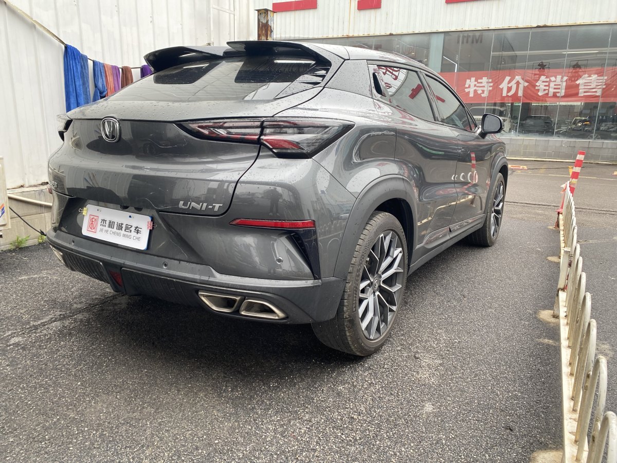 2021年11月長(zhǎng)安 UNI-T  2020款 1.5T 尊貴型