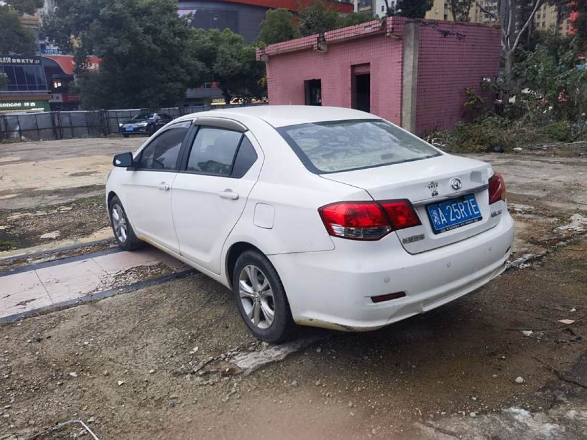 長(zhǎng)城 C30  2013款 1.5L 手動(dòng)豪華型圖片