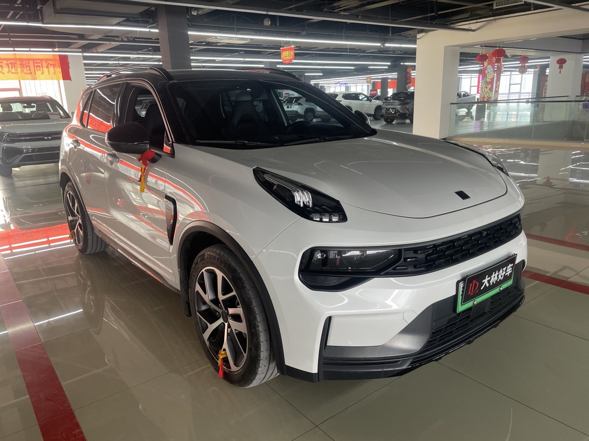 領(lǐng)克 領(lǐng)克01新能源  2022款 1.5TD PHEV Plus圖片