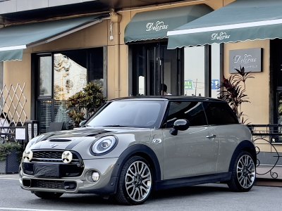 2018年10月 MINI CLUBMAN 2.0T COOPER S 艺术家图片