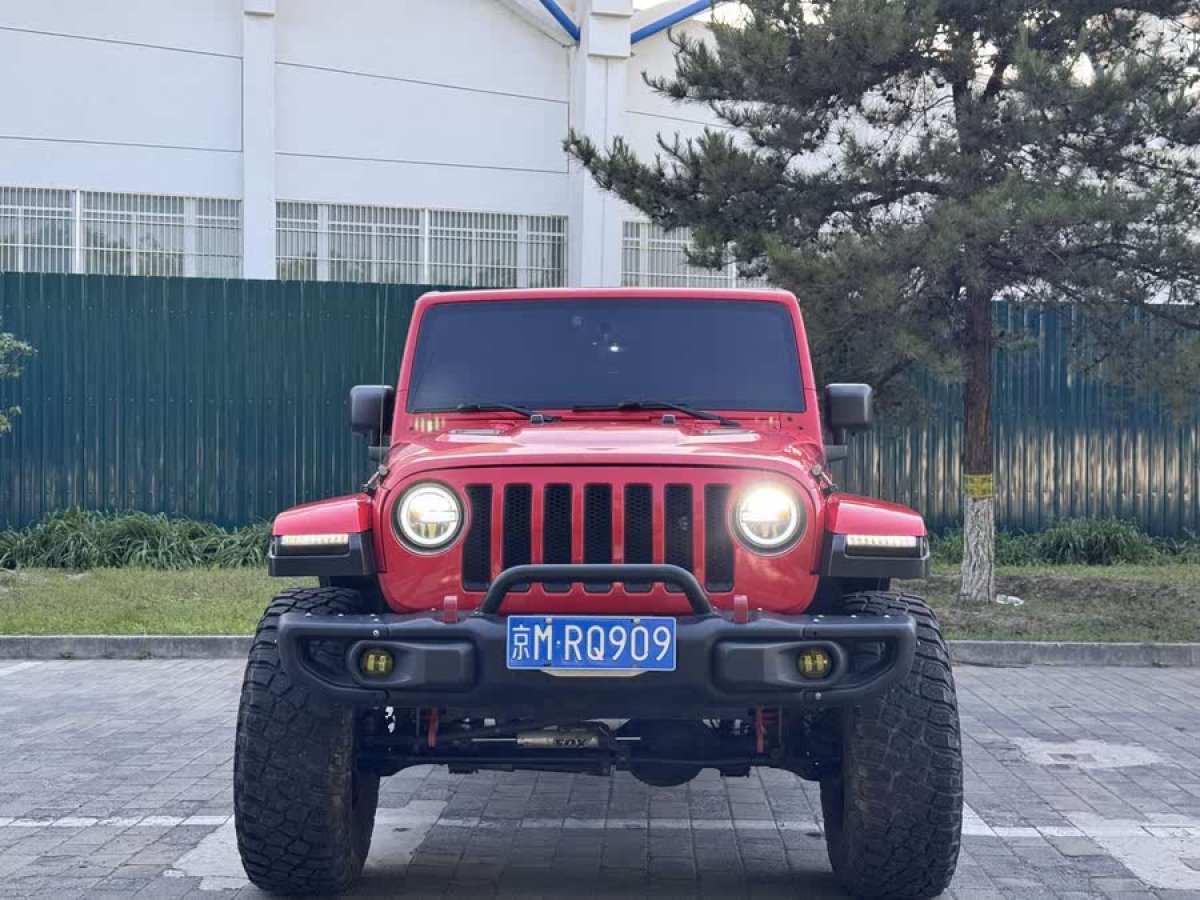 Jeep 牧馬人  2013款 3.6L Sahara 四門(mén)版圖片