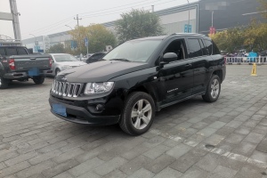 指南者 Jeep 2.0L 两驱运动版