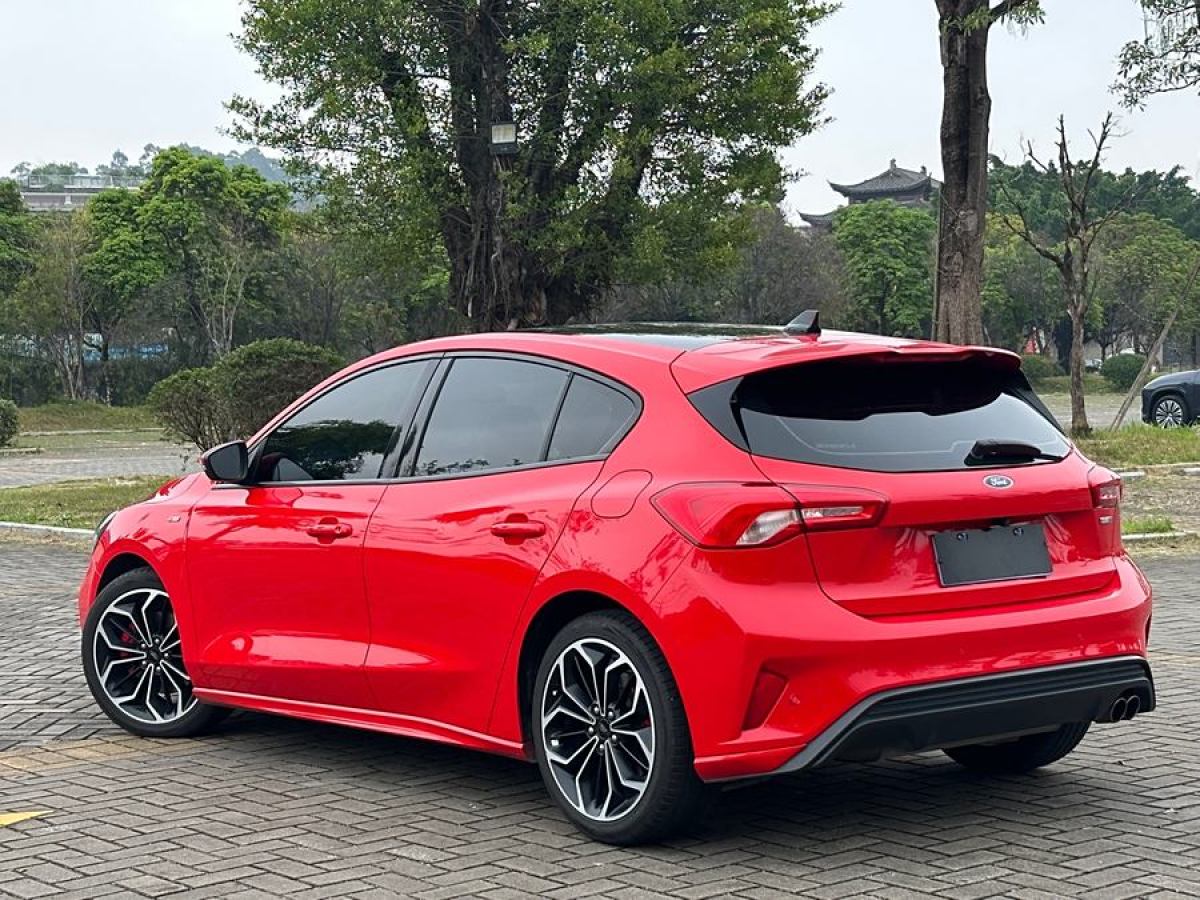 2019年3月福特 ?？怂? 2019款 兩廂 EcoBoost 180 自動ST Line