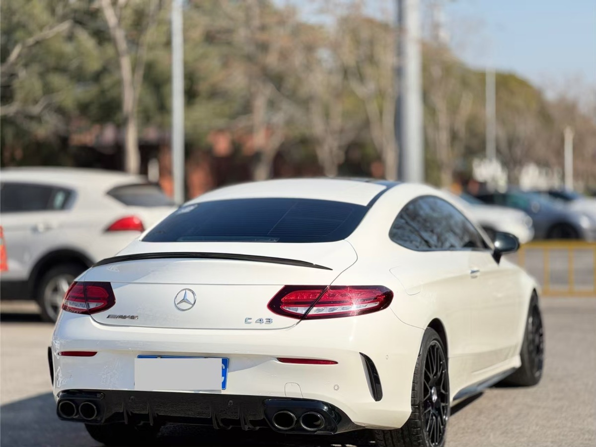 奔馳 奔馳C級(jí)AMG  2019款 AMG C 43 4MATIC 轎跑車圖片