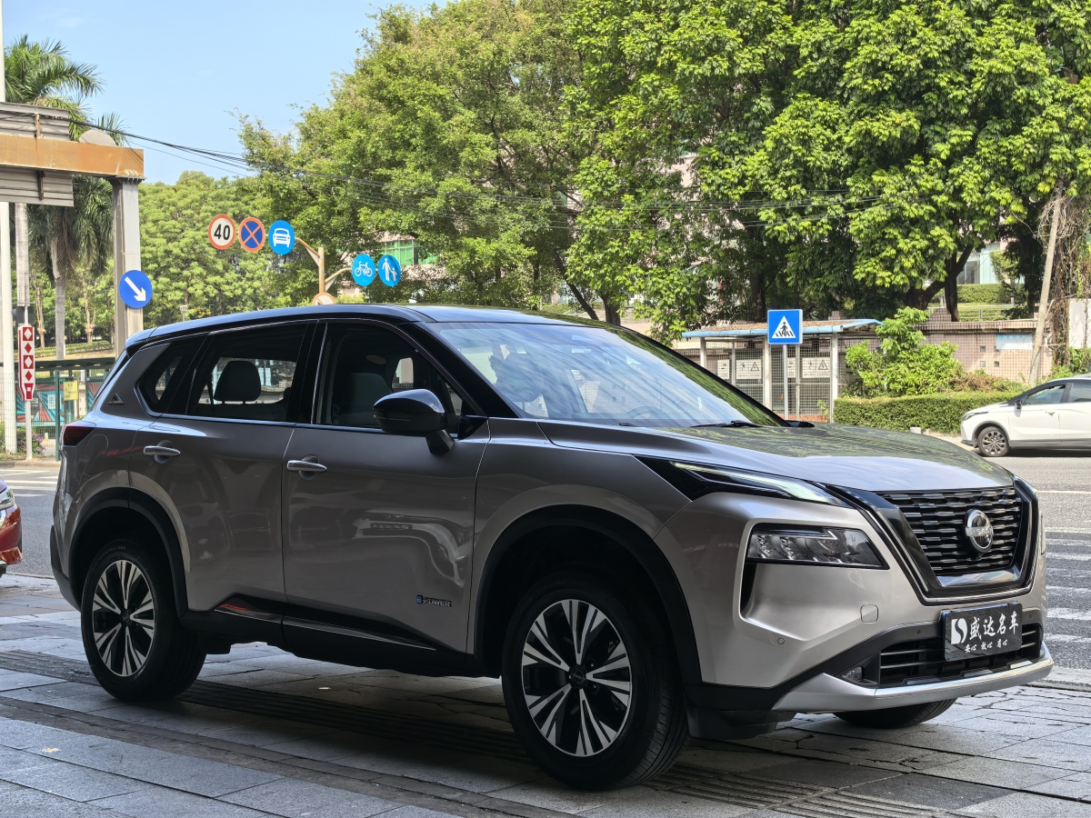 日產(chǎn) 奇駿  2023款 e-POWER 超混雙電機四驅(qū)豪華版圖片