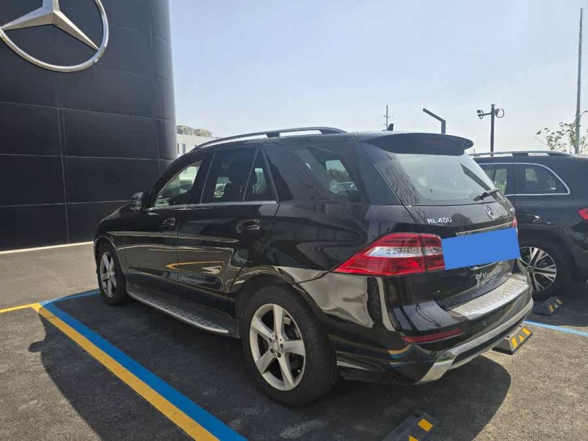 奔馳 奔馳M級  2014款 ML 400 4MATIC動感型圖片