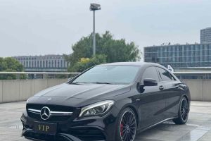 奔驰A级 奔驰  A 220 L 4MATIC 运动轿车