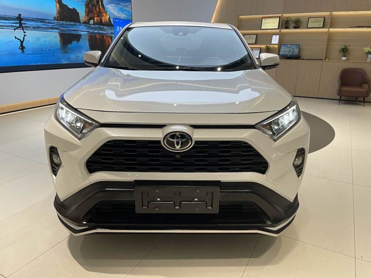 豐田 RAV4榮放  2021款 2.0L CVT兩驅(qū)風(fēng)尚版圖片