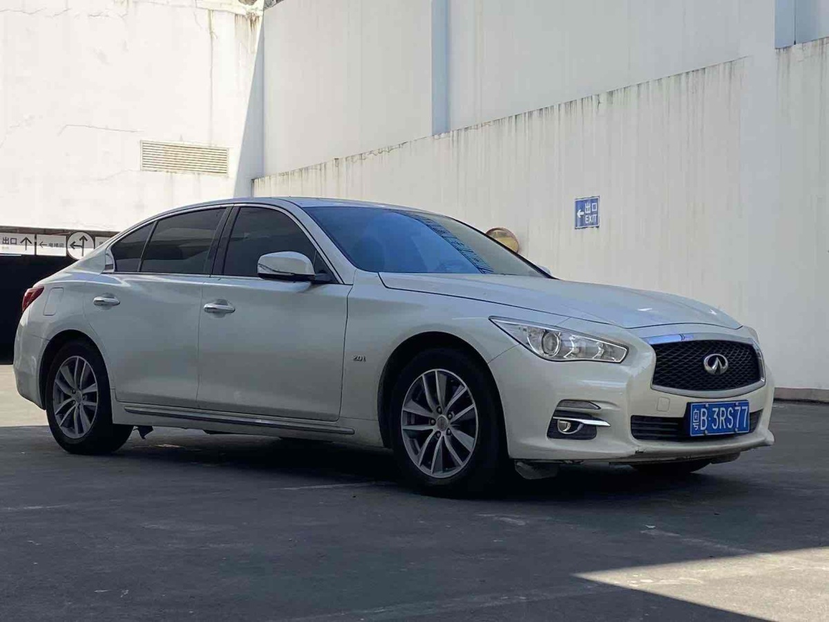 英菲尼迪 Q50L  2015款 2.0T 舒適版圖片