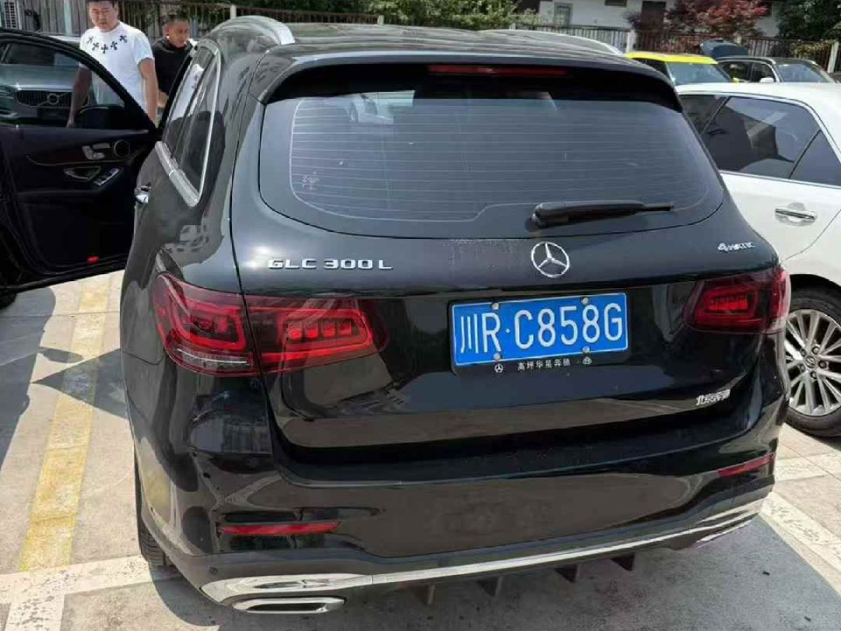 奔馳 奔馳GLC  2023款 GLC 300 4MATIC 轎跑SUV圖片