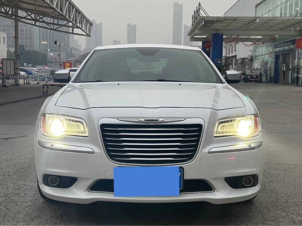 克萊斯勒 300C  2013款 3.6L 尊享版圖片