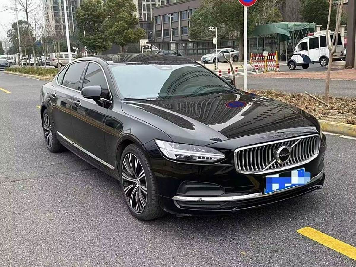 2024年10月沃爾沃 S90  2024款 B5 智遠(yuǎn)豪華版