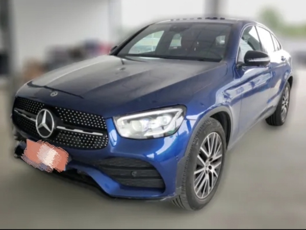 奔驰 奔驰GLC  2021款 GLC 260 4MATIC 轿跑SUV