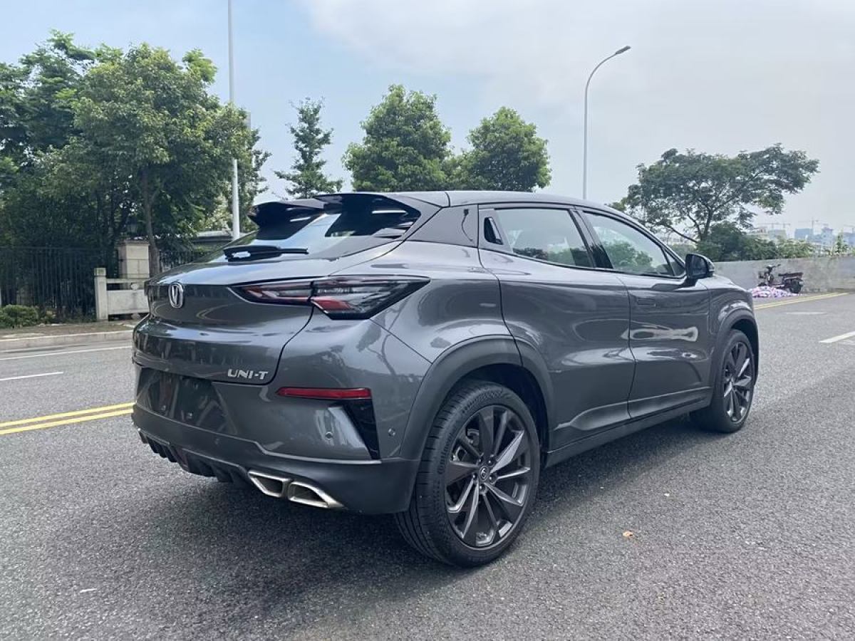 長(zhǎng)安 UNI-T  2020款 1.5T 旗艦型圖片