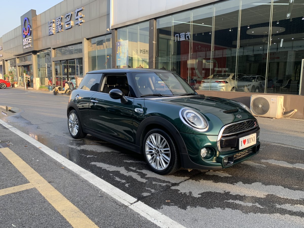 MINI CLUBMAN  2018款 2.0T COOPER S 經(jīng)典派圖片