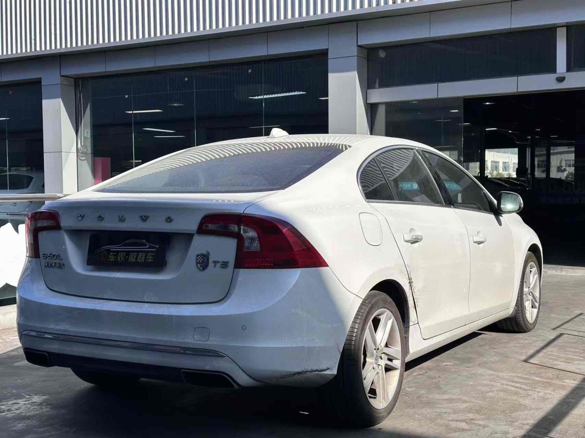 沃爾沃 S60  2016款 S60L 2.0T T5 智馭版圖片