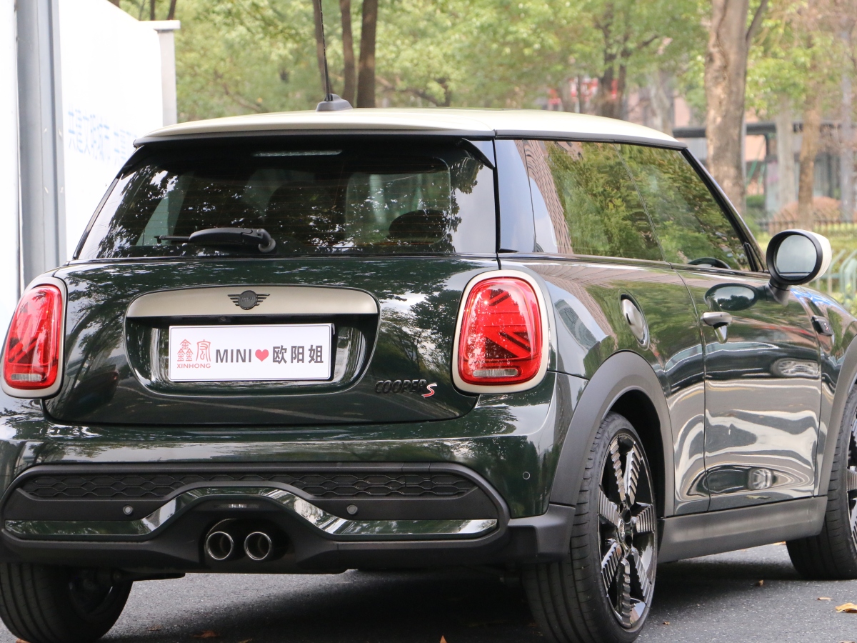 MINI MINI  2022款 2.0T COOPER S 執(zhí)迷特別版圖片