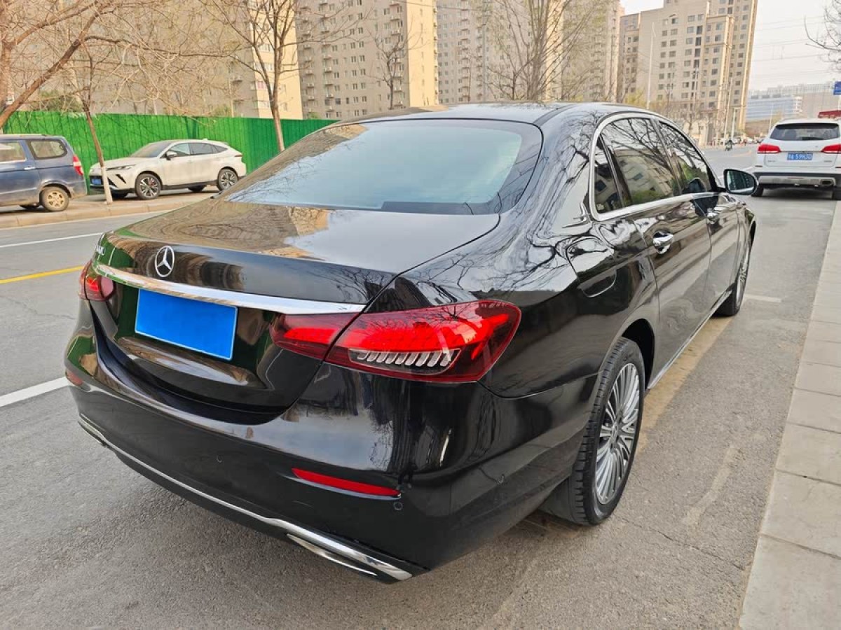 奔馳 奔馳E級(jí)  2022款 改款 E 300 L 豪華型圖片