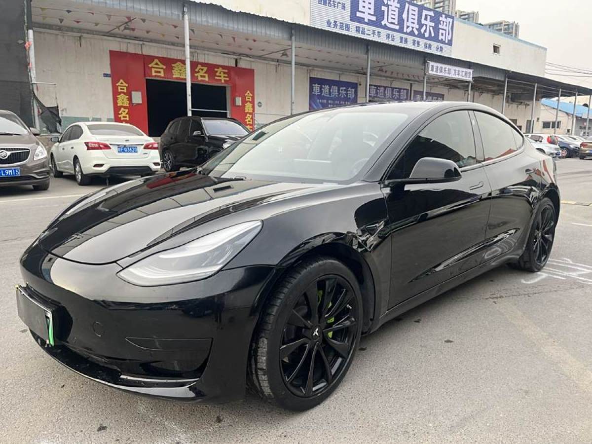 特斯拉 Model 3  2020款 改款 標準續(xù)航后驅升級版圖片