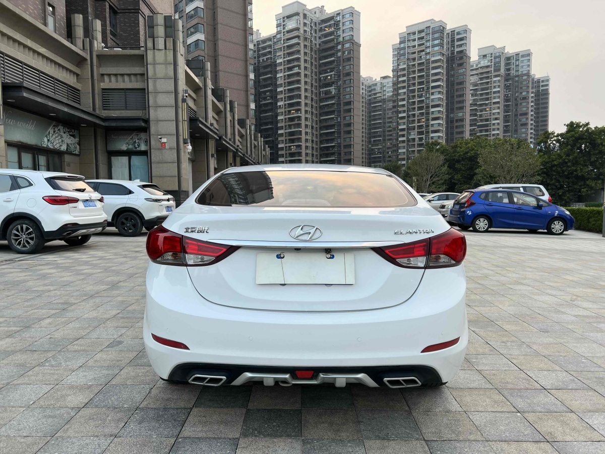 現(xiàn)代 朗動  2016款 1.6L 自動尊貴型圖片