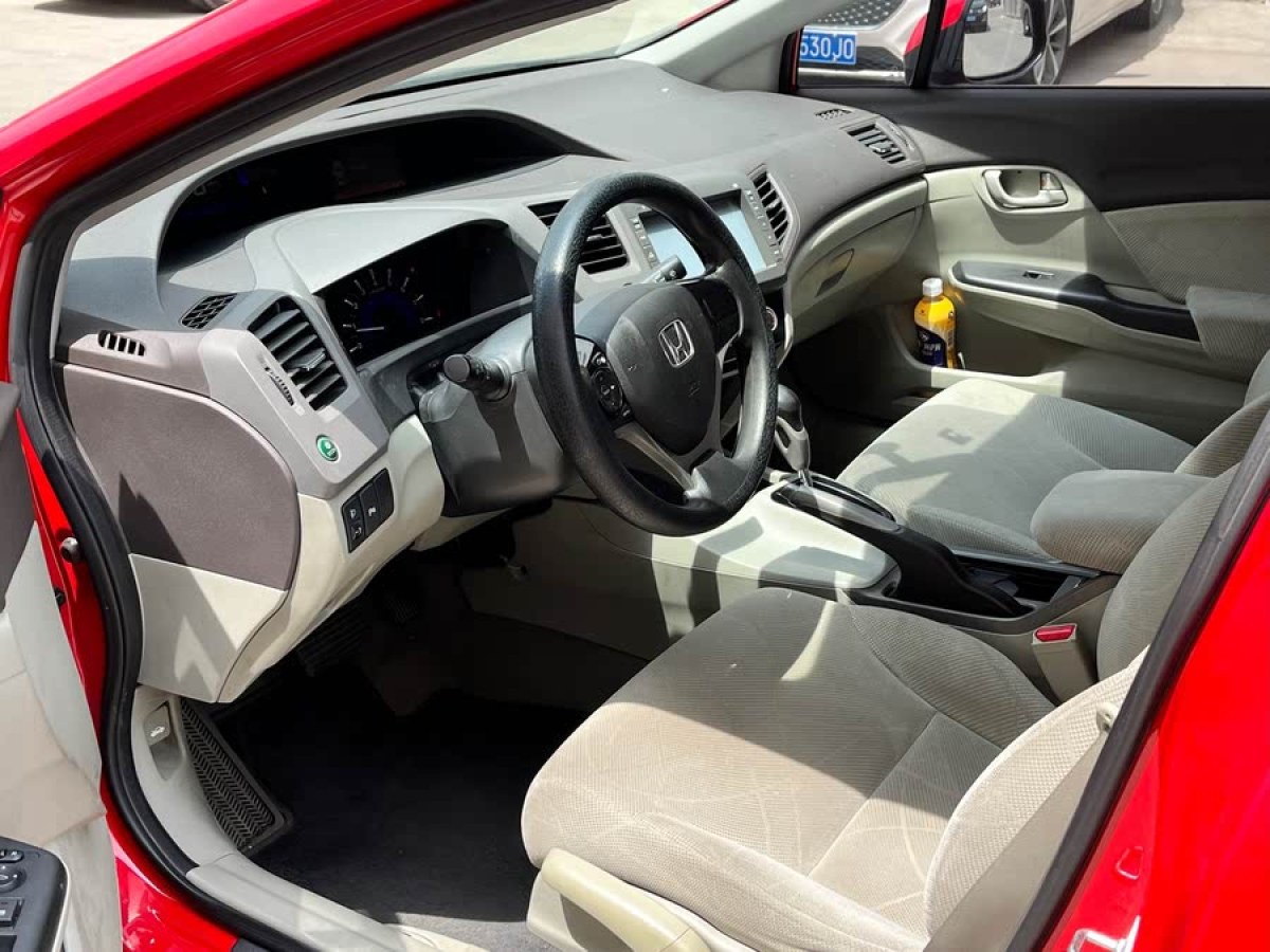 本田 思域  2012款 1.8L 自動舒適版圖片
