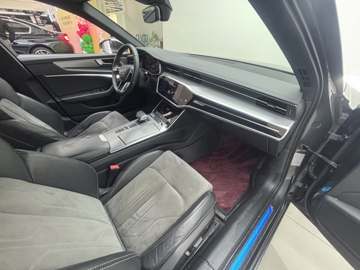 奧迪 奧迪A6L  2020款 40 TFSI 豪華動(dòng)感型圖片