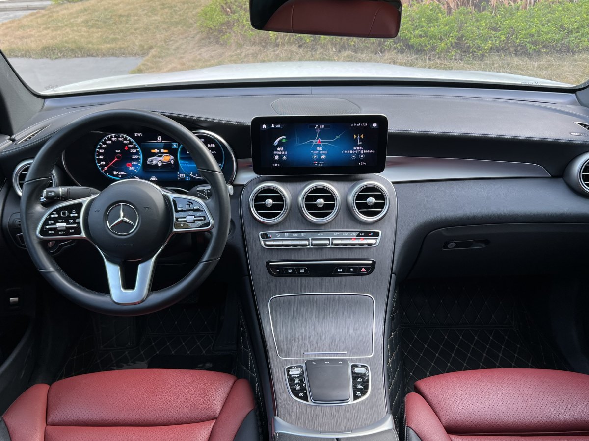 奔馳 奔馳GLC  2021款 GLC 300 4MATIC 轎跑SUV圖片