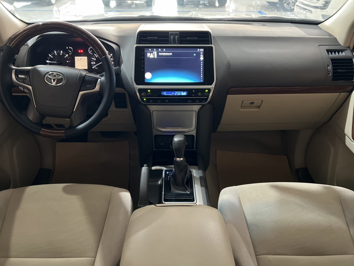 丰田 普拉多  2015款 2.7 TX 中东版图片