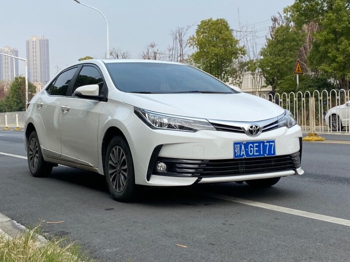 豐田 卡羅拉  2019款 1.2T S-CVT 運(yùn)動(dòng)版圖片