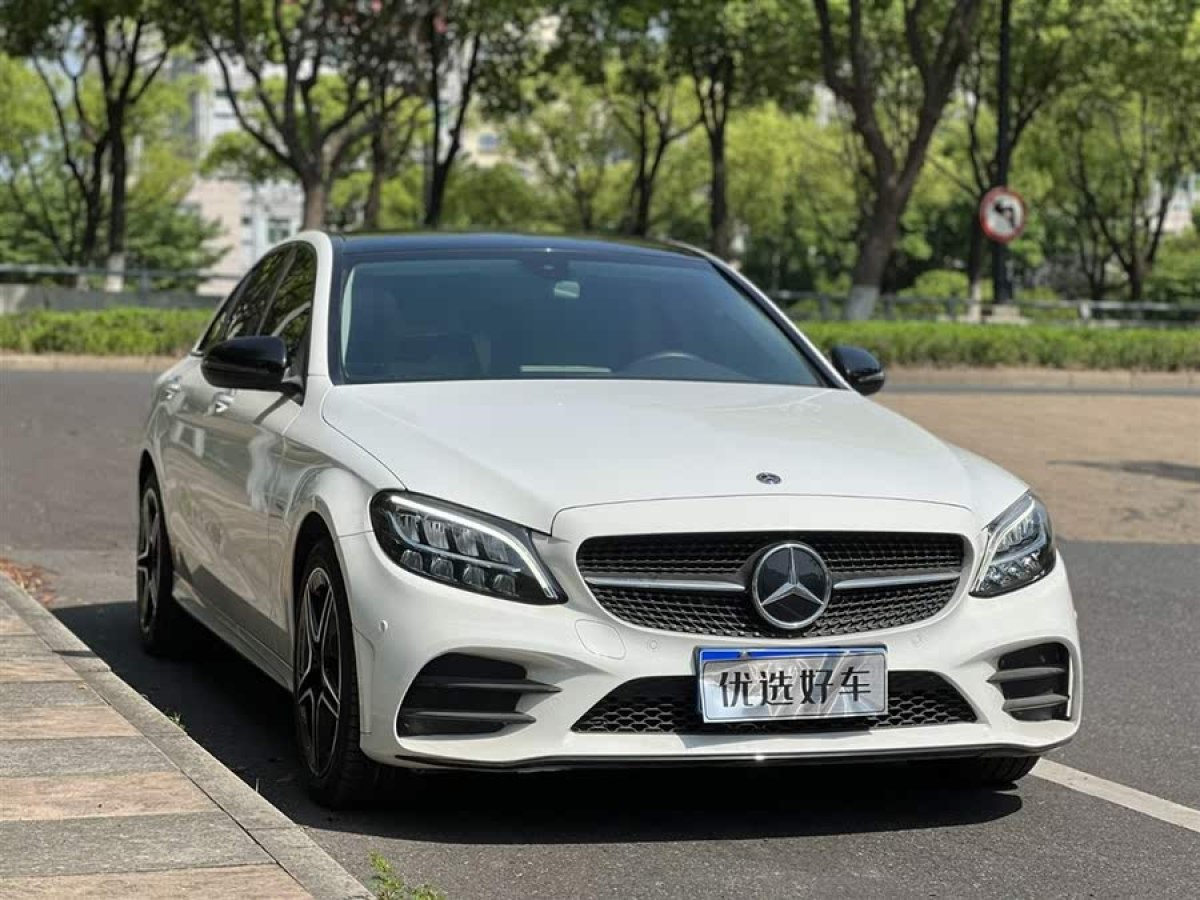 奔馳 奔馳C級(jí)  2021款 C 260 L 運(yùn)動(dòng)星耀臻藏版圖片