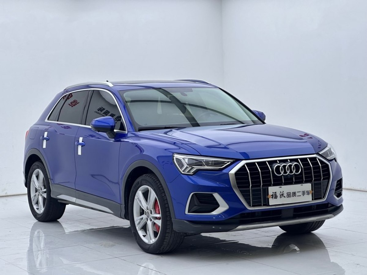 奧迪 奧迪Q3  2019款  40 TFSI 時(shí)尚致雅型圖片