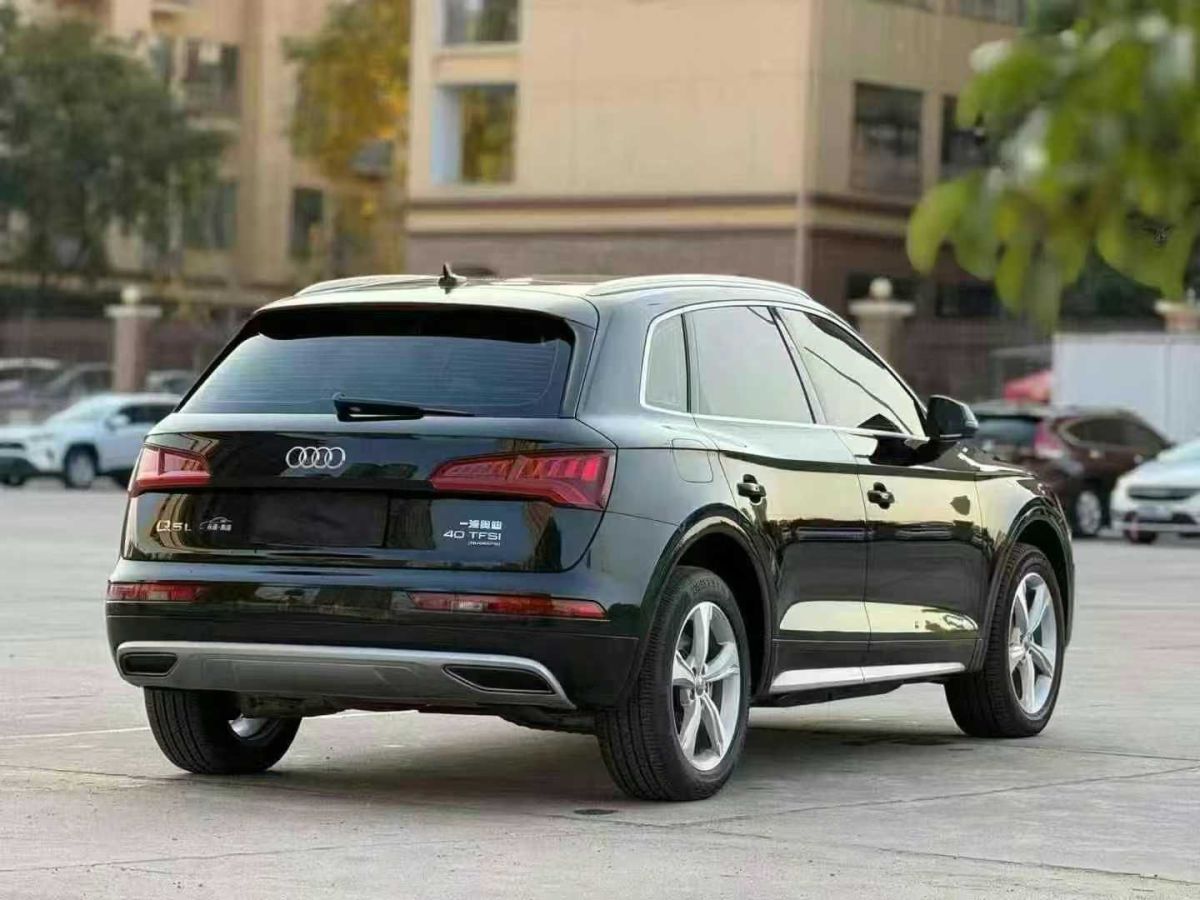 奧迪 奧迪Q3  2019款  35 TFSI 時尚動感型圖片