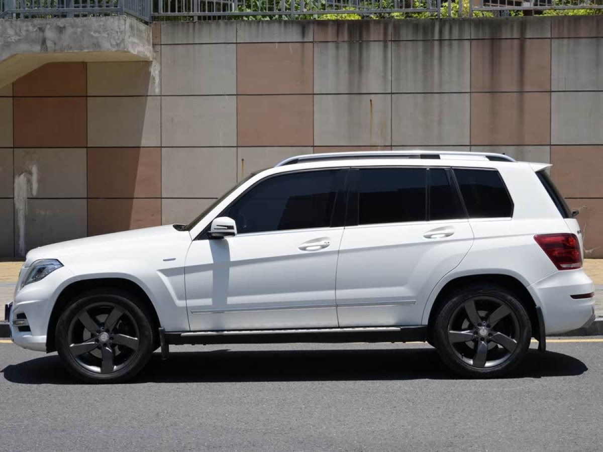 奔馳 奔馳GLK級  2015款 GLK 260 4MATIC 時尚型 極致版圖片